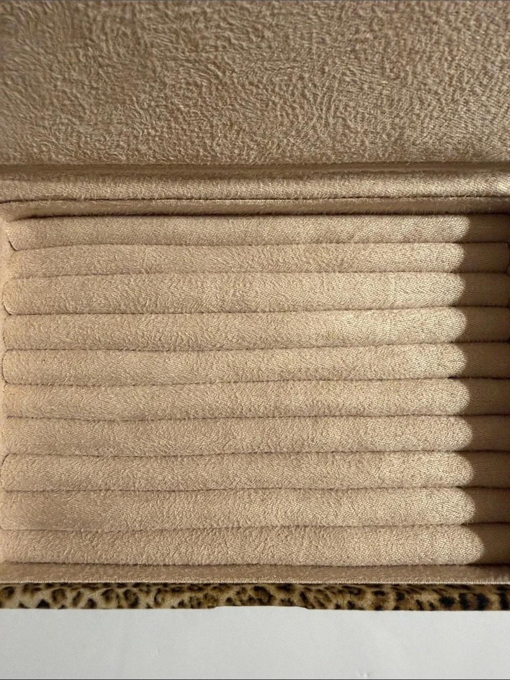Reed & Barton Leopard Cheetah Print Ring Organizer - Beige Interior 7x5 NWOT